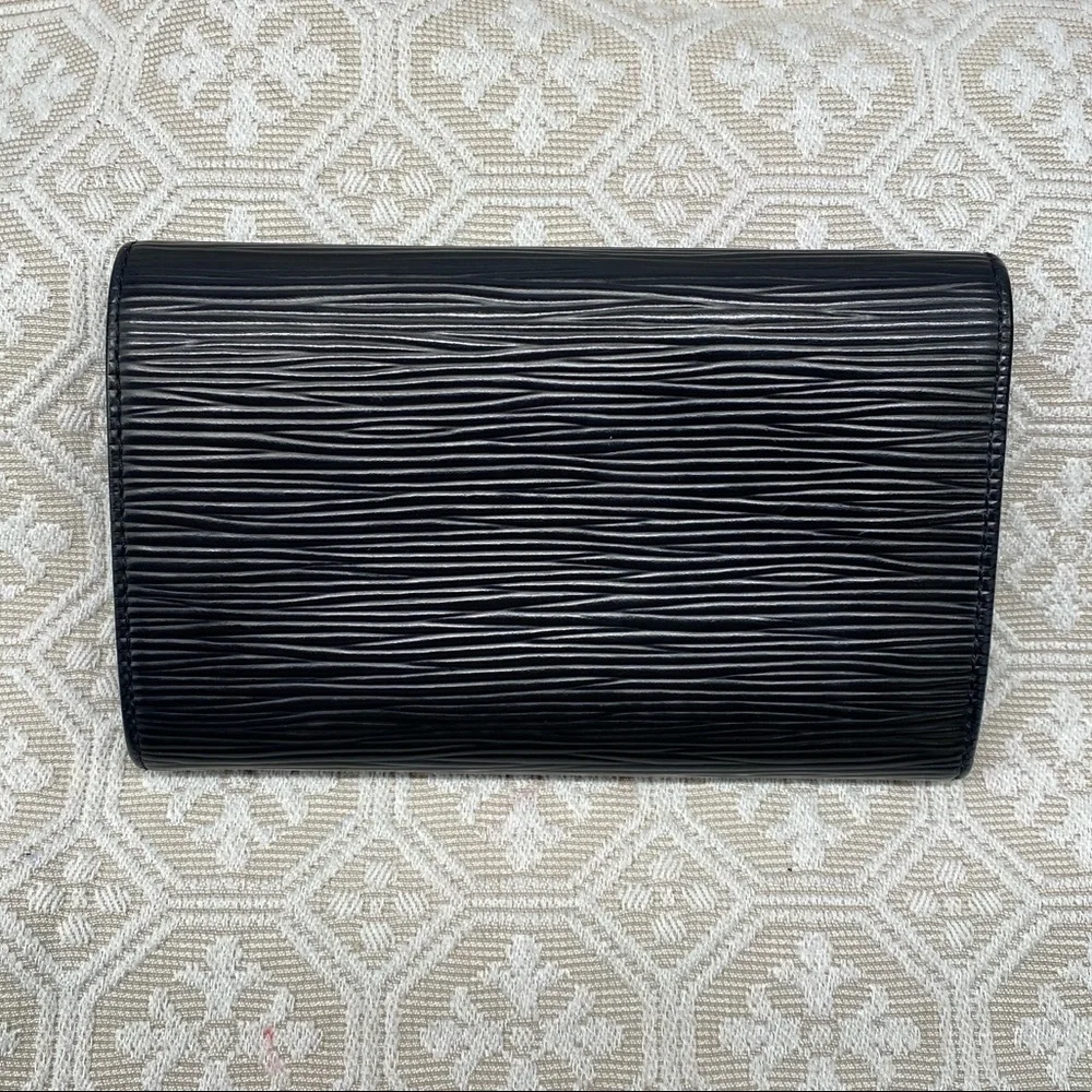 Authentic Louis Vuitton Black Epi Leather Wallet - Picture 2 of 12